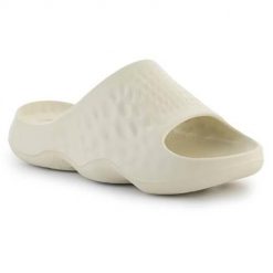 Klapki męskie New Balance SUFHUPC3. Białe klapki New Balance, z materiału. Za 336.00 zł.