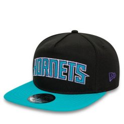 Czapka z daszkiem New Era. Czarne czapki z daszkiem New Era, bez wzorów. Za 149.99 zł.