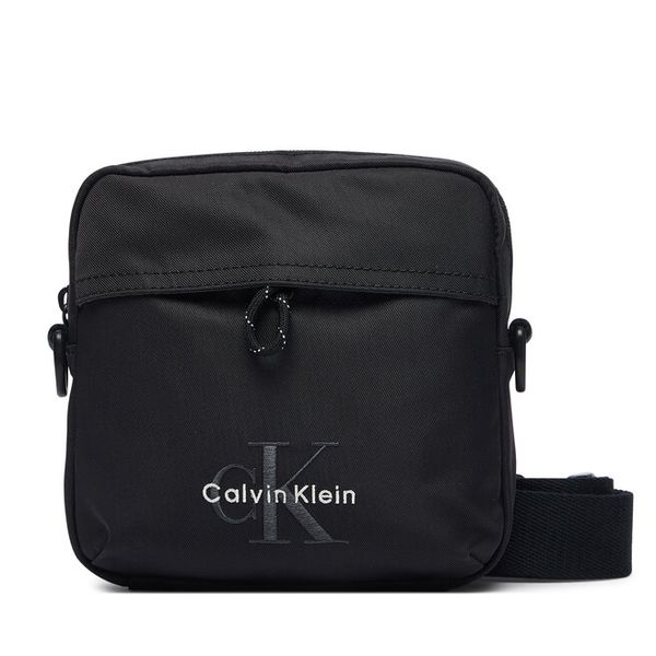 Saszetka Calvin Klein. Czarne saszetki i nerki CALVIN KLEIN, bez wzorów. Za 289.99 zł.