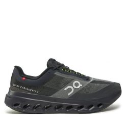 Buty do biegania On. Czarne buty do biegania On, bez wzorów, bez zapięcia, do biegania. Za 639.99 zł.