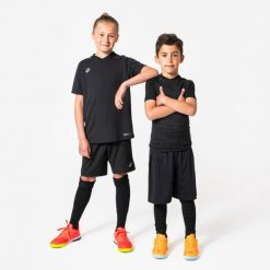 Koszulka termoaktywna krótki rękaw unisex Kipsta Keepdry 500. Czarne bielizna termoaktywna KIPSTA, na wiosnę, bez wzorów, z dzianiny, bez ramiączek, do piłki nożnej. Za 59.99 zł.