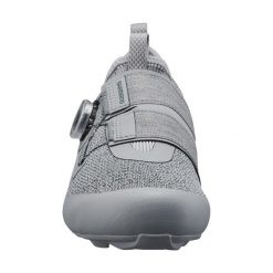 Buty Shimano SH-IC501. Szare buty treningowe Shimano, bez wzorów, rowerowe. W wyprzedaży za 557.80 zł.