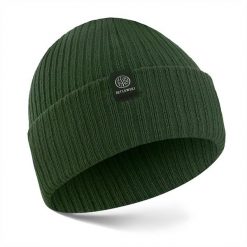 Czapka męska BETLEWSKI BCM-BK-03 C.ZIELONY. Zielone czapki zimowe Betlewski, bez wzorów, z polaru. Za 39.99 zł.