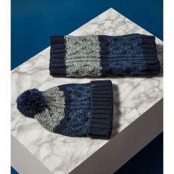 KOMIN MĘSKI. Czapki zimowe marki TOP SECRET. W wyprzedaży za 29.99 zł.