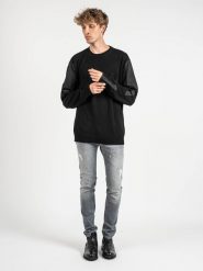 Les Hommes Sweter | LKK112 603A | Classic Fit Jumper With Nylon Detail On Sleeves | Mężczyzna | Czarny. Czarne swetry nierozpinane Les Hommes, m, bez wzorów, z bawełny, bez kołnierzyka, bez ramiączek. W wyprzedaży za 729.00 zł.