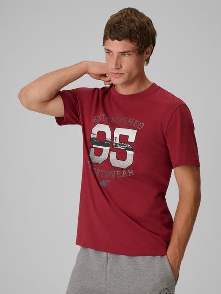4F T-shirt regular z nadrukiem męski - czerwony XXL. Czerwone t-shirty 4F, m, bez wzorów, z bawełny, bez kołnierzyka, bez ramiączek. Za 79.99 zł.
