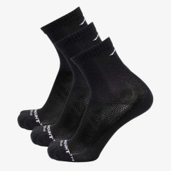 Skarpetki do biegania Swedemount Bamboo Running Socks 3-pack szybkoschnące. Czarne buty do biegania SWEDEMOUNT, bez wzorów, z tkaniny. Za 59.99 zł.