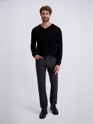 Pierre Cardin Spodnie w kolorze czarnym rozmiar: W38/L34. Czarne spodnie materiałowe Pierre Cardin, na co dzień, l, z aplikacjami, z materiału, klasyczne. Za 129.95 zł.