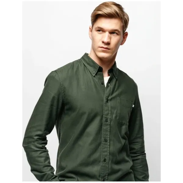 Timberland Koszula Ls Smith River Twill Shirt Slim , zielony, rozmiar M. Zielone koszule Timberland, m, bez wzorów, z bawełny, bez kołnierzyka, bez ramiączek. Za 399.99 zł.