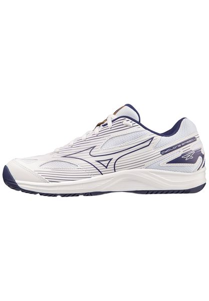 Buty halowe Mizuno Cyclone Speed 3. Białe szaliki Mizuno, bez wzorów, z materiału. Za 309.99 zł.