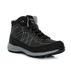 Buty trekkingowe męskie Samaris Lite. Czarne buty trekkingowe Regatta, bez wzorów, z poliesteru, bez zapięcia, trekkingowe. W wyprzedaży za 283.00 zł.