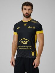 4F Koszulka meczowa replika wyjazdowa z sezonu 2025/26 męska 4F x Skra Bełchatów - czarna M. Czarne t-shirty 4F, l, bez wzorów, z dzianiny, bez kołnierzyka, bez ramiączek. Za 179.99 zł.