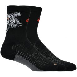 Skarpetki sportowe dla dorosłych Performance Run Sock Crew. Czarne skarpetki sportowe ASICS, bez wzorów, z materiału. Za 79.99 zł.