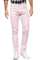 WRANGLER SPODNIE MĘSKIE GREENSBORO PEPPA PINK W15QMM20A 112126984. Różowe spodnie materiałowe Wrangler, na co dzień, l, bez wzorów, z materiału. W wyprzedaży za 79.99 zł.