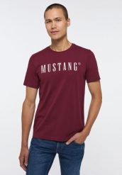 MUSTANG STYLE ALEX C LOGO TEE MĘSKI T-SHIRT KOSZULKA NADRUK ZINFANDEL 1013221 7184. Czerwone t-shirty Mustang, m, bez wzorów, bez kołnierzyka, bez ramiączek. Za 69.99 zł.
