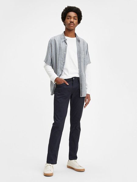 Levi's Spodnie chino "511" - Slim fit - w kolorze granatowym rozmiar: W31/L32. Niebieskie eleganckie spodnie Levi's®, l, klasyczne. Za 140.20 zł.