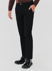 PAKO LORENTE – Casualowe czarne spodnie męskie. Czarne spodnie materiałowe Pako Lorente, na co dzień, na jesień, l, bez wzorów, z elastanu, casualowe. Za 239.99 zł.