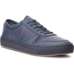 Sneakersy TOMMY HILFIGER - Pebbled Leather Low FM0FM01684 Midnight 403. Buty sportowe casual marki Tommy Hilfiger. W wyprzedaży za 359.00 zł.