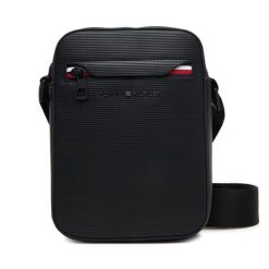 Saszetka Tommy Hilfiger. Czarne saszetki i nerki Tommy Hilfiger, bez wzorów. Za 369.99 zł.