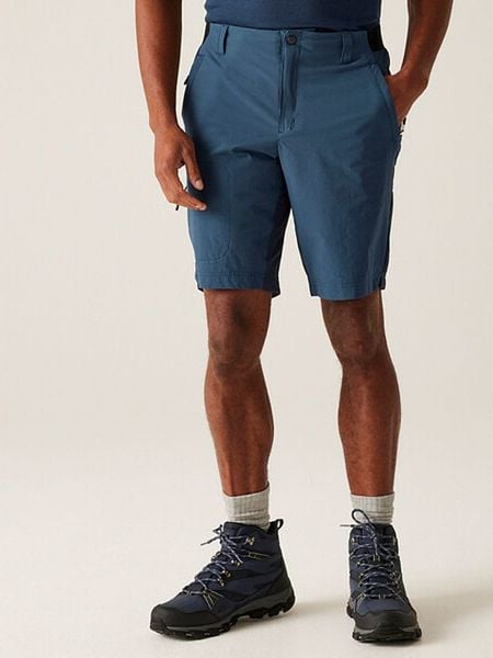 Regatta Szorty funkcyjne "Eldes" w kolorze granatowym rozmiar: 56. Niebieskie szorty Regatta, bez wzorów, z materiału. Za 87.81 zł.