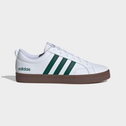 Sneakersy męskie ADIDAS VS Pace. Białe buty sportowe casual Adidas, bez wzorów, z kauczuku, bez zapięcia. Za 249.99 zł.
