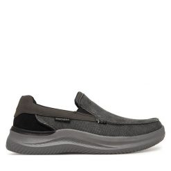Półbuty Skechers. Czarne eleganckie półbuty Skechers, bez wzorów, bez obcasa, bez zapięcia. Za 289.99 zł.