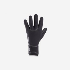 Rękawiczki surfingowe Olaian z neoprenu 3 mm. Czarne rękawiczki Decathlon, na zimę, bez wzorów, z materiału. Za 129.99 zł.