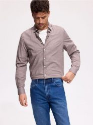Koszula regular fit w kratę - brązowy. Brązowe koszule Reserved, l, bez wzorów, z bawełny, bez kołnierzyka, bez ramiączek. Za 139.99 zł.