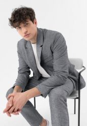 Marynarka jednorzędowa JB-AURO. Garnitury Volcano, na co dzień, m, bez wzorów, z bawełny. Za 349.99 zł.