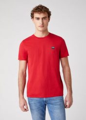 WRANGLER SS SIGN OFF TEE MĘSKI T-SHIRT KOSZULKA NADRUK LOGO SCARLET RED W7C07D3UU 112131608. Czerwone t-shirty Wrangler, m, bez wzorów, bez kołnierzyka, bez ramiączek. Za 69.99 zł.