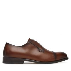 Półbuty BOSS. Brązowe eleganckie półbuty Boss, bez wzorów, bez obcasa, bez zapięcia. Za 679.99 zł.