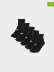 4F Skarpety (5 par) w kolorze czarnym rozmiar: 43-46. Czarne skarpety 4F, bez wzorów, ze splotem. Za 30.95 zł.