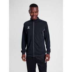 Bluza dresowa z poliestru zapinana na zamek błyskawiczny Hummel Authentic. Czarne bluzy Hummel, bez wzorów, z dresówki, bez kaptura. Za 217.50 zł.