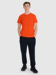 4F Spodnie casual męskie - czarne 3XL. Czarne spodnie materiałowe 4F, na co dzień, l, bez wzorów, z dresówki, casualowe. W wyprzedaży za 149.99 zł.