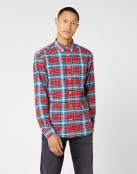 WRANGLER LS 1PKT BUTTON DOWN MĘSKA KOSZULA FORMULA RED W5A3BMXWO 112130027. Czerwone koszule Wrangler, m, bez wzorów, bez kołnierzyka, bez ramiączek. Za 129.99 zł.