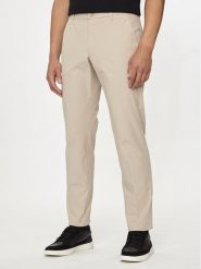Guess Spodnie materiałowe M4YB01 WG9Z2 Beżowy Slim Fit. Brązowe spodnie materiałowe Guess, m, z aplikacjami, z materiału. Za 249.99 zł.