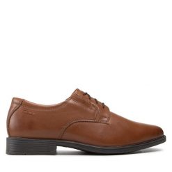 Półbuty Clarks. Brązowe eleganckie półbuty Clarks, bez wzorów, bez obcasa, bez zapięcia. Za 239.99 zł.
