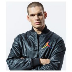 Jordan Kurtka M J Sprt Dna Hbr Satin Jkt , czarny, rozmiar M. Czarne kurtki Nike, m, bez wzorów, bez kaptura. Za 489.99 zł.