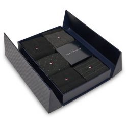 Skarpety długie Tommy Hilfiger. Czarne skarpety Tommy Hilfiger, bez wzorów. Za 149.99 zł.