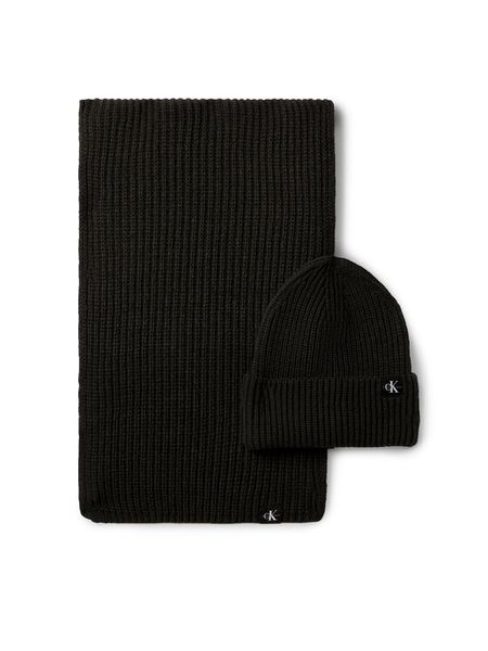 Calvin Klein Jeans Zestaw Szalik i Czapka Monogram Rib Scarf Beanie Set IU0IU00638 Czarny. Czarne czapki zimowe Calvin Klein Jeans, bez wzorów, z jeansu. Za 249.99 zł.