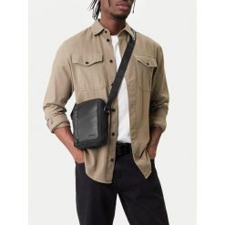 Saszetka G-Star Raw. Czarne saszetki i nerki G-Star Raw, bez wzorów, małe, bez dodatków. Za 129.99 zł.