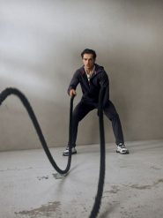 4F Bluza treningowa regular z kapturem męska - szara XXL. Szare bluzy z kapturem 4F, m, bez wzorów, z materiału, z kapturem. Za 269.99 zł.