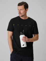 4F T-shirt regular z nadrukiem męski - czarny 3XL. Czarne t-shirty 4F, m, bez wzorów, z dzianiny, bez kołnierzyka, bez ramiączek. Za 59.99 zł.