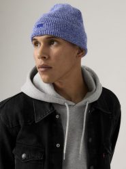 Levi's Czapka beanie "Essential" w kolorze niebieskim rozmiar: onesize. Niebieskie czapki zimowe Levi's®, bez wzorów, ze splotem. Za 93.07 zł.