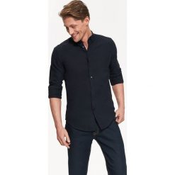 KOSZULA DŁUGI RĘKAW MĘSKA SLIM FIT. Koszule TOP SECRET. W wyprzedaży za 59.99 zł.
