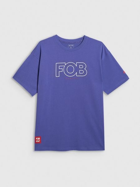 4F T-shirt loose z nadrukiem męski - fioletowy M. Fioletowe t-shirty 4F, m, bez wzorów, z materiału, bez kołnierzyka, bez ramiączek. Za 79.99 zł.