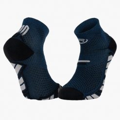 Skarpetki BV Sport Ultra.2 Low. Niebieskie skarpetki sportowe BV SPORT, w ażurowe wzory. Za 103.50 zł.