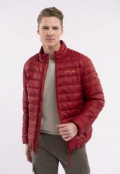 Lekka, pikowana kurtka J-ELZO. Czerwone kurtki Volcano, m, bez wzorów, z dzianiny, bez kaptura. Za 299.99 zł.