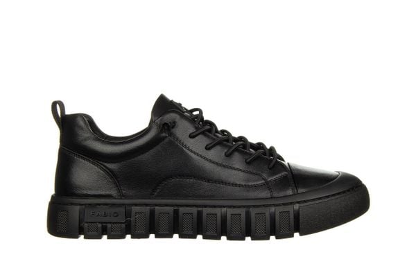 Półbuty Fabio Moretti 72661-1 Black 104220, Czarny, Skóra naturalna - 45. Czarne eleganckie półbuty John Doubare, bez wzorów, z gumy, bez obcasa, bez zapięcia. W wyprzedaży za 314.10 zł.