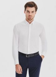 PAKO LORENTE – Biała dzianinowa koszula męska. Białe koszule Pako Lorente, m, bez wzorów, z dzianiny, bez kołnierzyka, bez ramiączek. Za 299.99 zł.